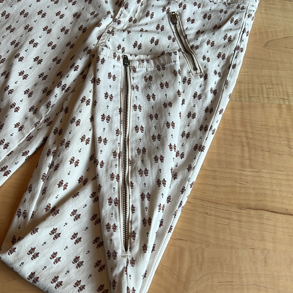 Pilcro Cream Skinny Jeans with Brown Floral Dot Print - Picture 3 of 13